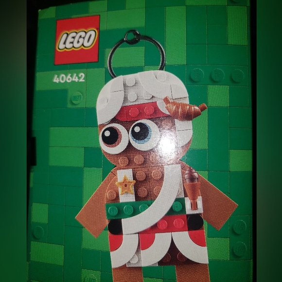 LEGO GINGERBREAD MAN CUSTOMIZE ORNAMENT NIB - Picture 2 of 6